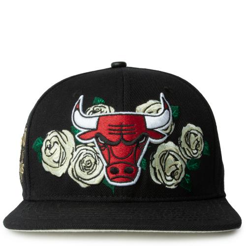 Bulls White Rose Snapback