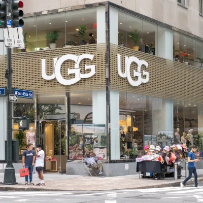 UGG